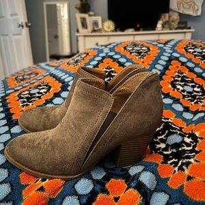 Cityclassified booties